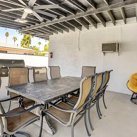Stylish Palm Springs Home With Private Pool And Spa!